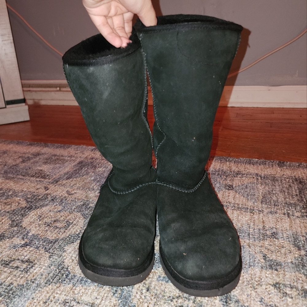 Black Tall Ugg Boots